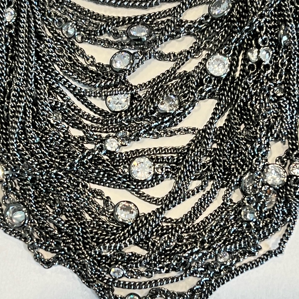 NWT Rare & Retired Kendra Scott Anastasia Bib Statement Necklace Hematite & CZ’s - Picture 15 of 17